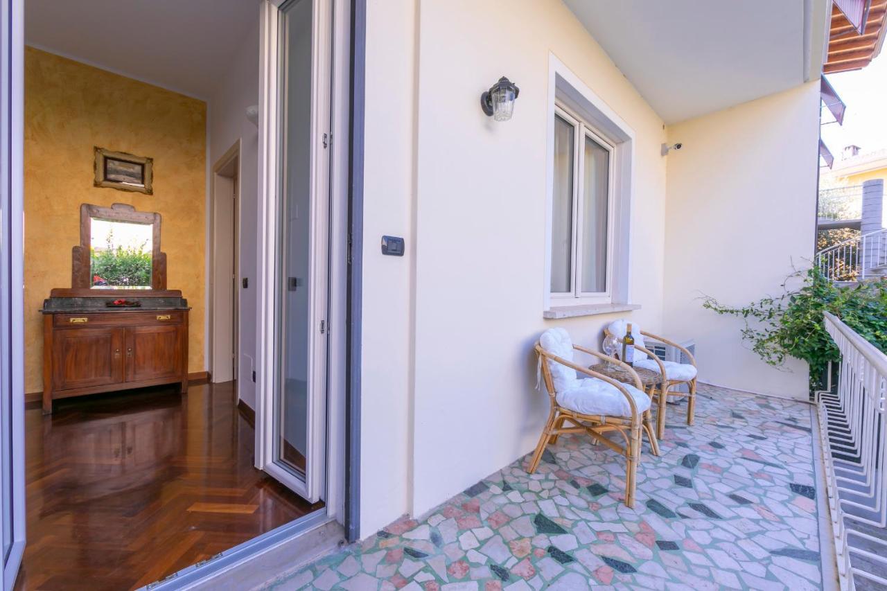 La Maison Fleurie Apartment