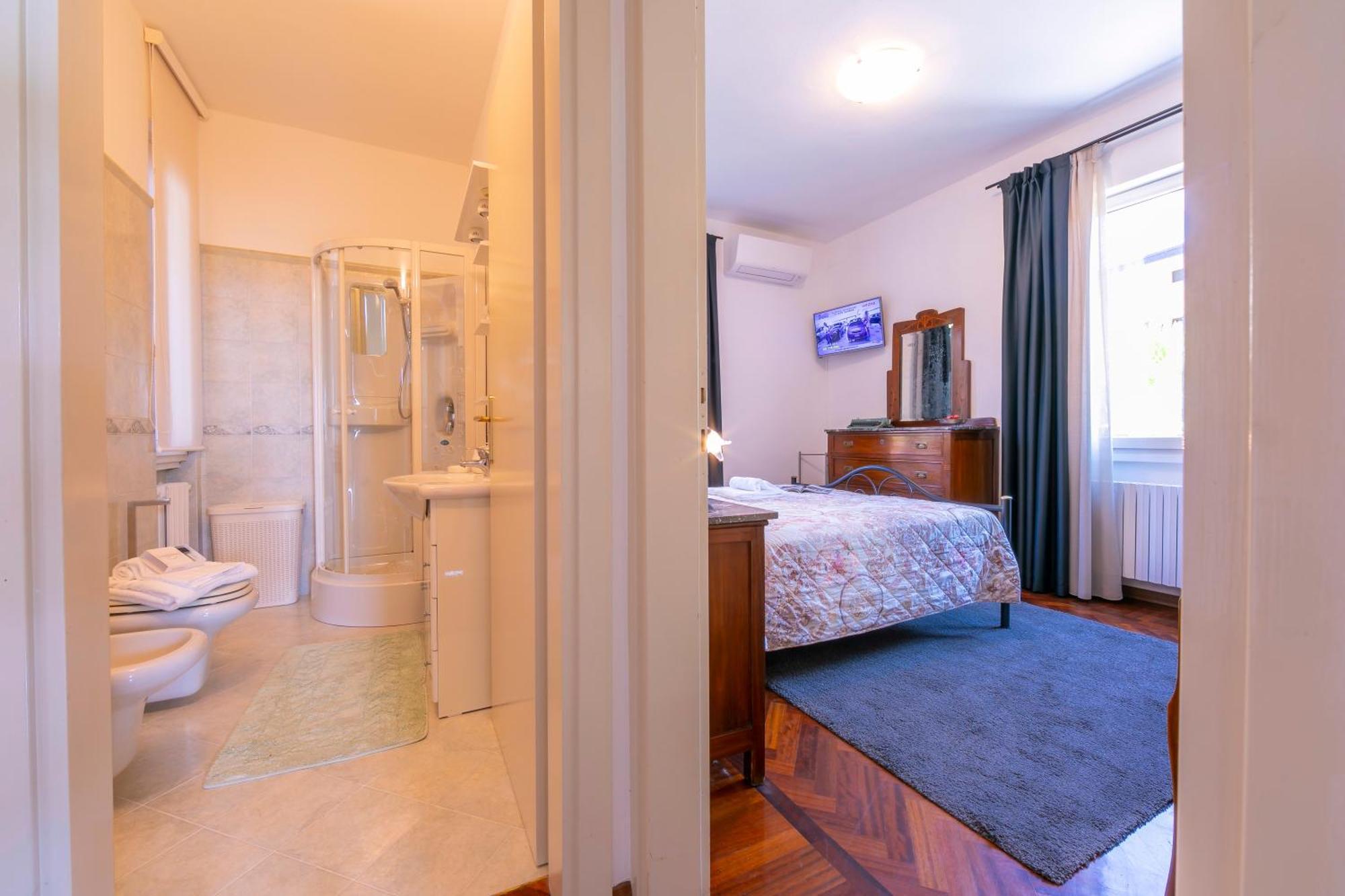 La Maison Fleurie Apartment